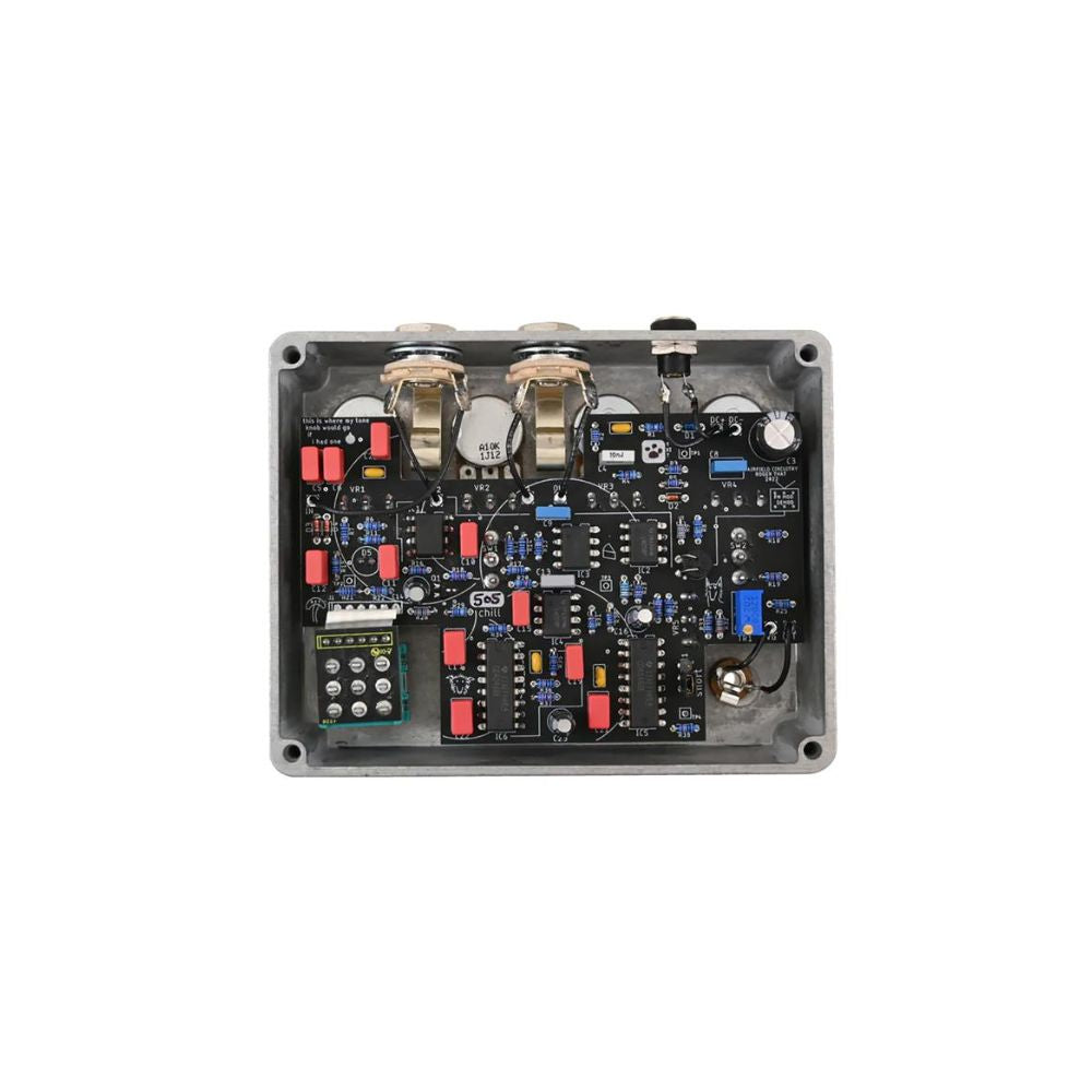 Fairfield Circuitry Roger That FM Demodulating Distortion Modulation Pedal Inside