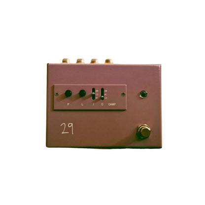 29 Pedals OAMP Amplifier Front
