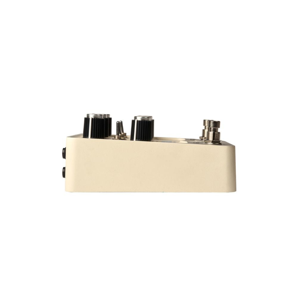 Universal Audio UAFX Astra Modulation Machine Pedal Side